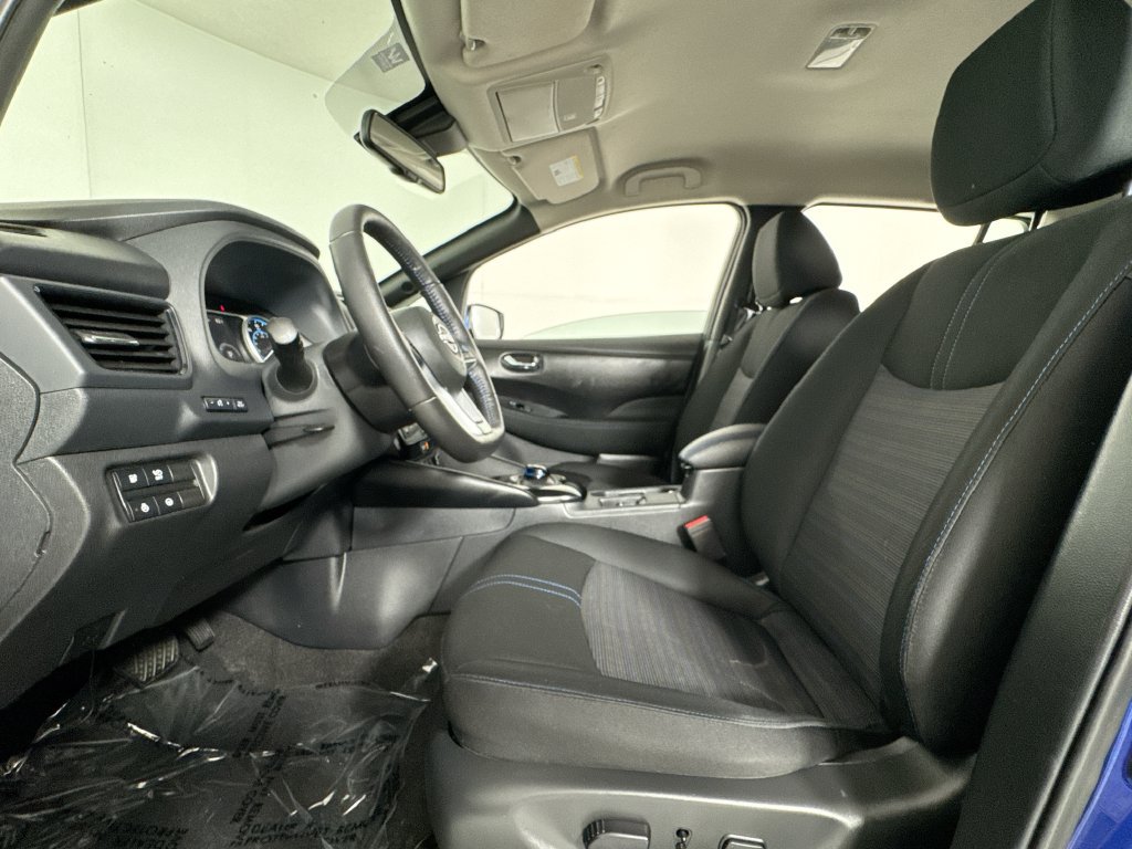 Used 2025 Nissan Leaf SV Plus FWD image 11