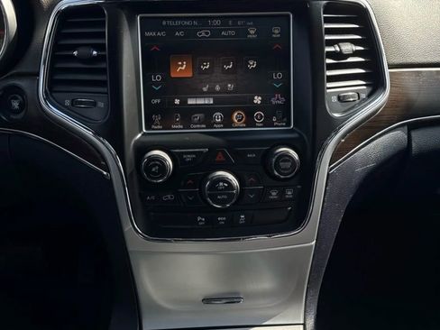Used 2015 Jeep Grand Cherokee Overland image 19