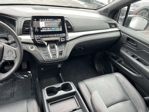 Used 2023 Honda Odyssey Sport image 15