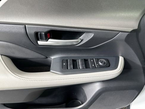 Used 2025 Toyota Grand Highlander FWD image 15