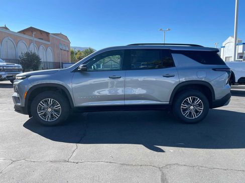 New 2025 Chevrolet Traverse LT w/ LPO, Floor Liner Package image 4