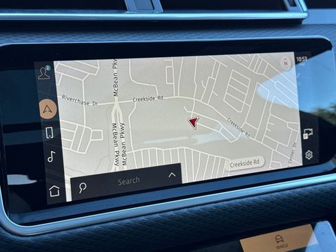 Used 2022 Land Rover Range Rover Velar R-Dynamic S image 16