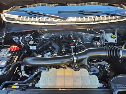 Certified 2025 Ford Expedition Active image 22