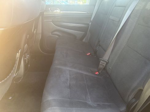 Used 2016 Jeep Grand Cherokee Laredo w/ Quick Order Package 23E image 21