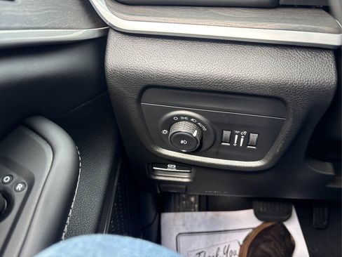 New 2026 Jeep Grand Cherokee Limited image 14