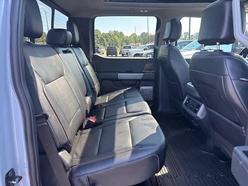 Used 2024 Ford F250 Lariat w/ Black Appearance Package AWD/4WD image 15