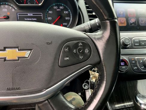 Used 2017 Chevrolet Impala LT image 23