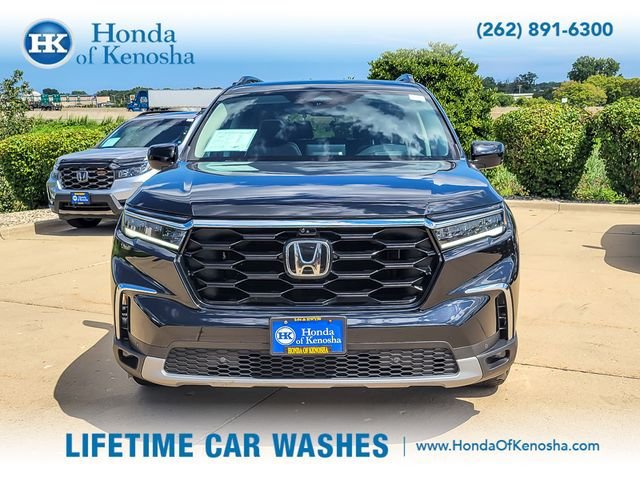 Used 2023 Honda Pilot Elite image 2