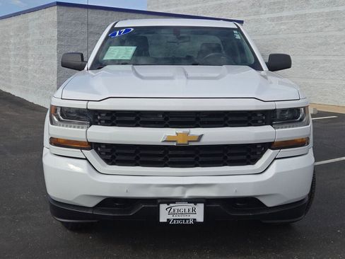 Used 2017 Chevrolet Silverado 1500 Custom w/ Custom Convenience Package image 30