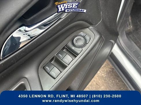 Used 2023 Chevrolet Equinox LT w/ LPO, Floor Liner Package image 11