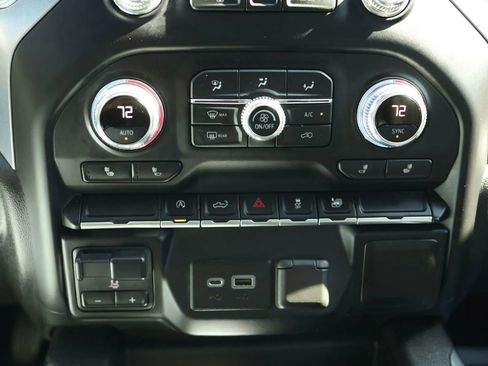 Used 2020 GMC Sierra 1500 Elevation image 21