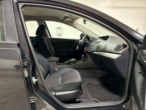 Used 2013 MAZDA MAZDA3 i Sport FWD image 20