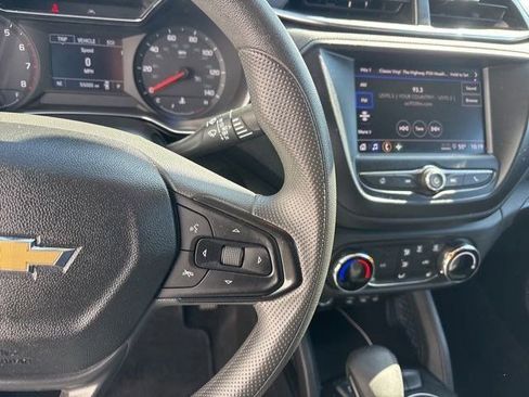 Used 2023 Chevrolet TrailBlazer LT FWD image 18