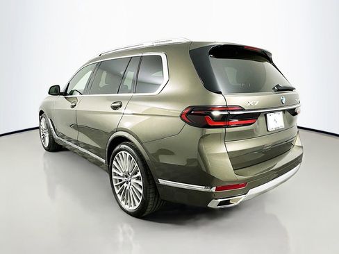 Used 2025 BMW X7 xDrive40i w/ Premium Package image 7