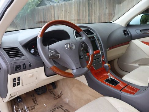 Used 2011 Lexus ES 350 FWD image 15