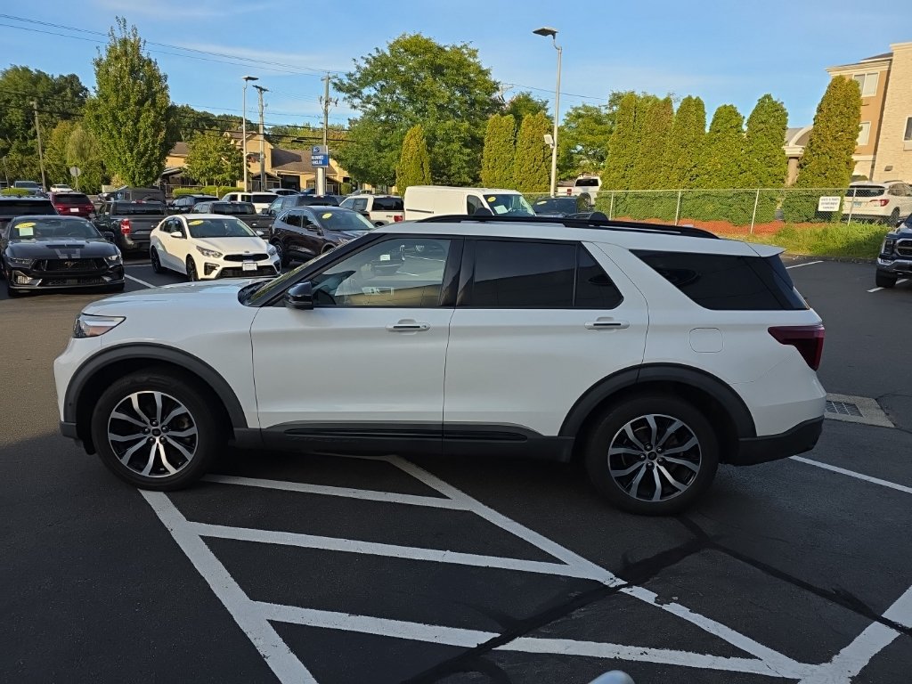 Used 2020 Ford Explorer ST w/ Premium Technology Package AWD/4WD image 6