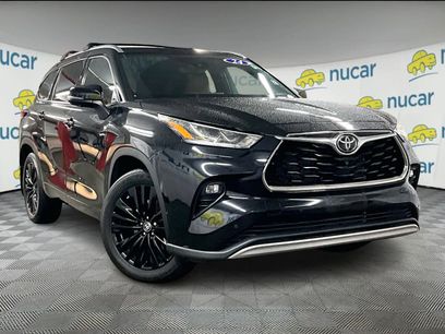 Used 2024 Toyota Highlander Platinum