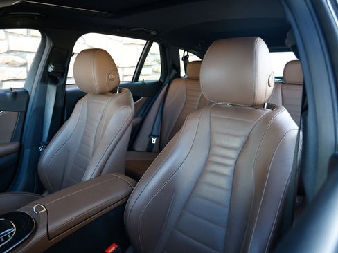 Used 2023 Mercedes-Benz E 450 4MATIC All-Terrain Wagon image 9