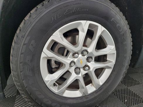 Used 2020 Chevrolet Traverse LS AWD/4WD image 31