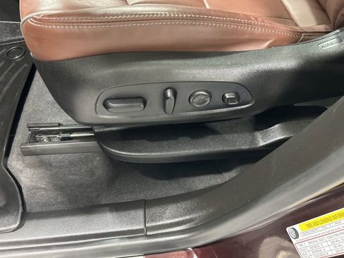 Used 2021 Buick Enclave Avenir w/ Avenir Technology Package image 11