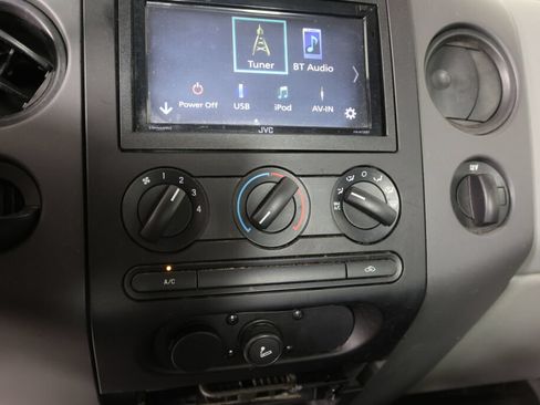 Used 2005 Ford F150 XL RWD image 22