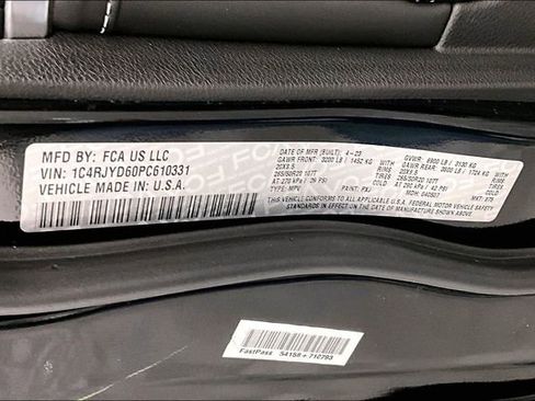 Used 2023 Jeep Grand Cherokee Overland w/ Advanced Protech Group III image 37