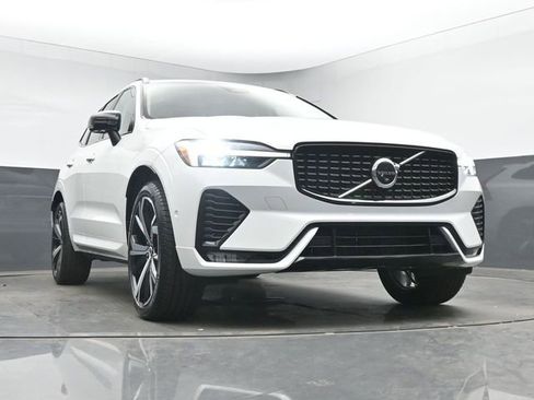Used 2023 Volvo XC60 B5 Ultimate w/ Protection Package Premier AWD/4WD image 40
