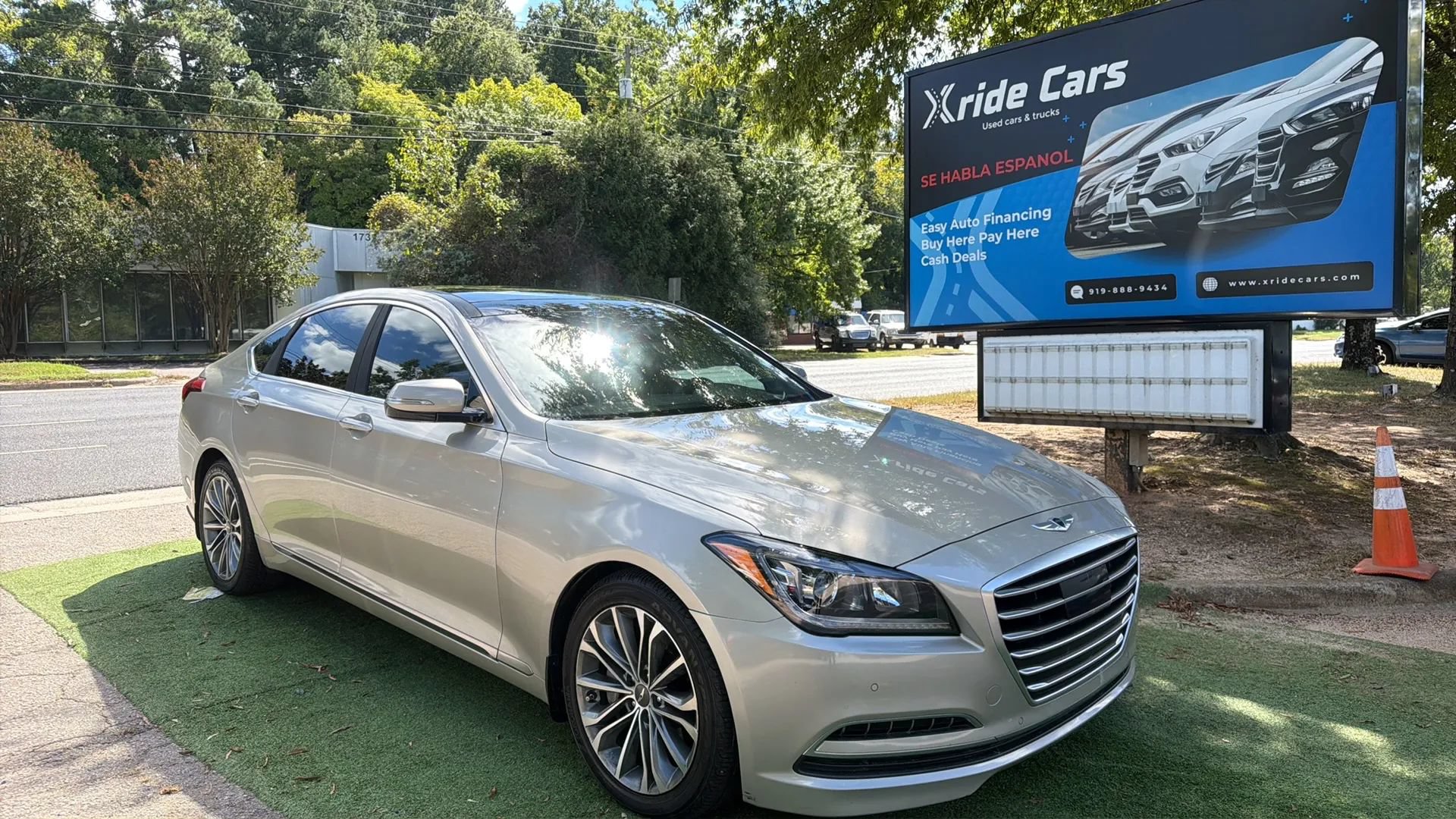 Used 2015 Hyundai Genesis 3.8 w/ Option Group 03 RWD image 1