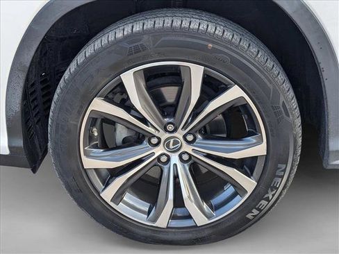 Used 2018 Lexus RX 350L w/ Premium Package image 22