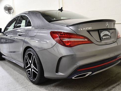 Used 2018 Mercedes-Benz CLA 250 image 7