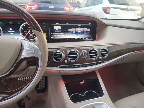 Used 2015 Mercedes-Benz S 550 4MATIC Sedan image 5