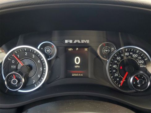 Used 2024 RAM 2500 Big Horn w/ Bed Utility Group image 16