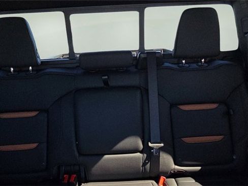 New 2026 GMC Sierra 2500 AT4 w/ Technology Package image 15