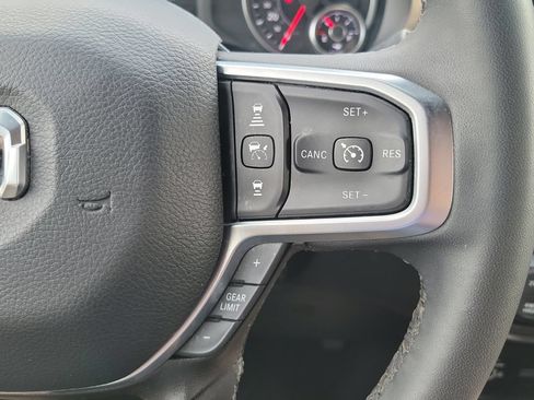 Used 2025 RAM 2500 Big Horn AWD/4WD image 14