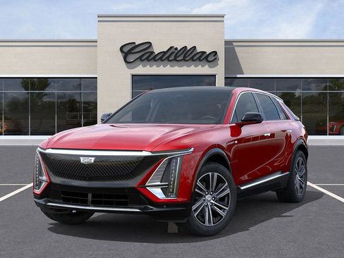New 2025 Cadillac Lyriq Luxury RWD image 7