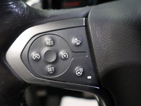 Used 2018 Chevrolet Suburban Premier image 37