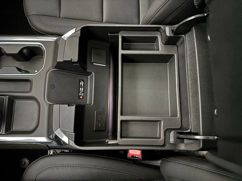 New 2026 GMC Sierra 1500 SLT w/ SLT Premium Package image 30