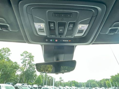 Used 2022 GMC Sierra 1500 AT4X image 29