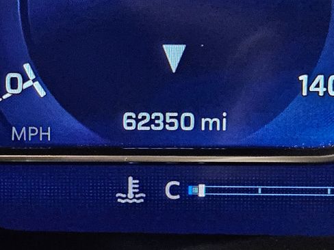 Used 2023 Chevrolet Silverado 1500 LT image 28