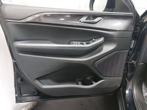 Used 2023 Jeep Grand Cherokee Altitude image 27