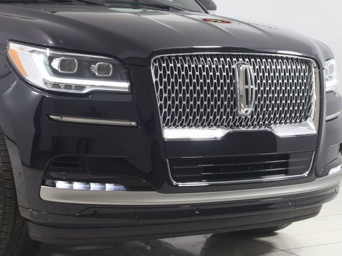 Used 2023 Lincoln Navigator Reserve image 43