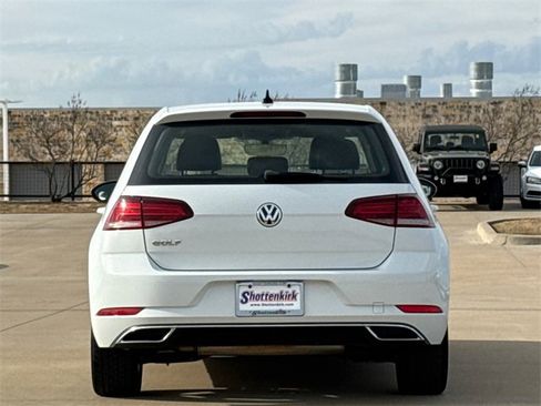 Used 2020 Volkswagen Golf 4-Door image 7