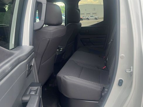 Used 2025 Toyota Tundra SR AWD/4WD image 9