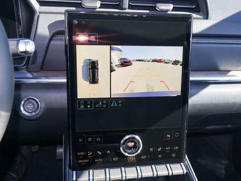 New 2026 GMC Terrain Denali w/ LPO, Floor Liner Package image 17