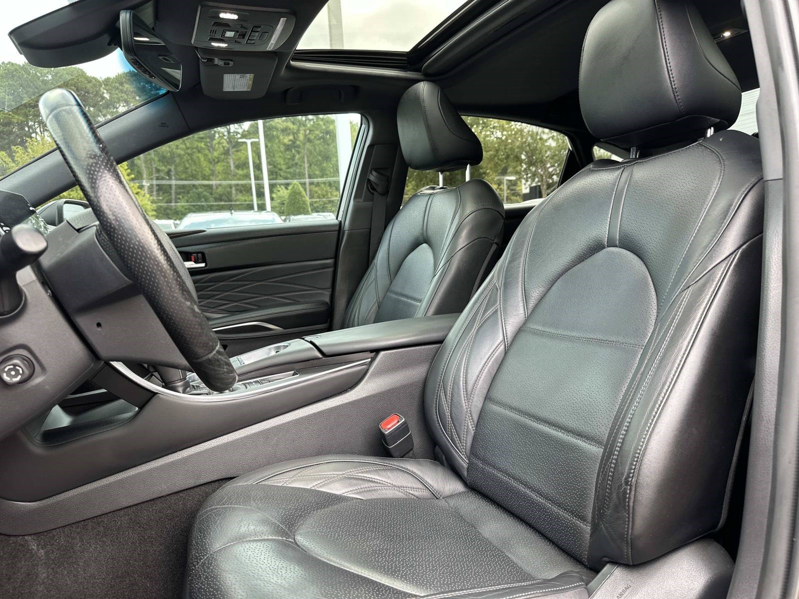 Used 2021 Toyota Avalon Limited w/ Advanced Safety Package FWD image 17