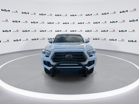 Used 2021 Toyota Tacoma SR w/ SR Convenience Package image 3