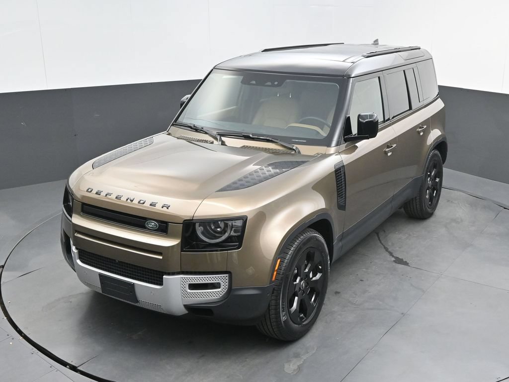 Used 2025 Land Rover Defender 110 S AWD/4WD image 40