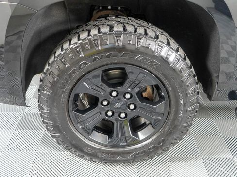 Used 2017 Chevrolet Tahoe LT image 28