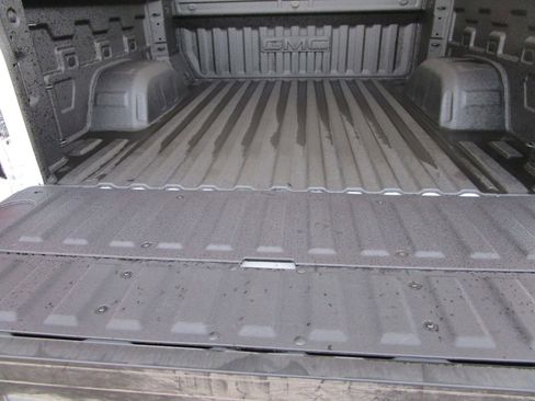 New 2026 GMC Sierra 1500 AT4 image 19