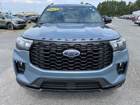 Used 2025 Ford Explorer ST-Line w/ Premium Package AWD/4WD image 16